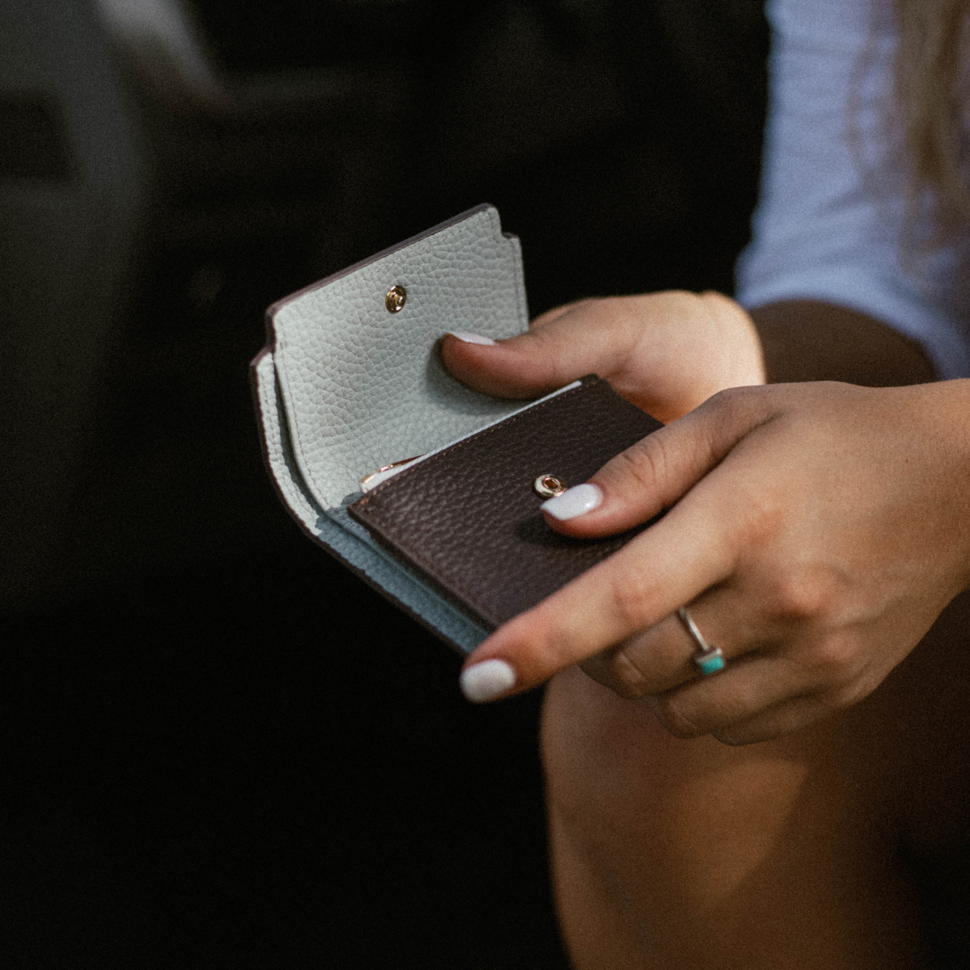 The Haven Trackable Wallet - Cocoa/Bluebelle