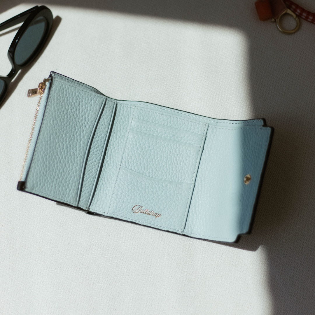 The Haven Trackable Wallet - Cocoa/Bluebelle