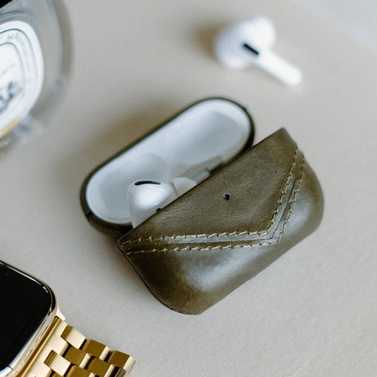 LAST CHANCE Leather AirPods Cases - MAVERICK