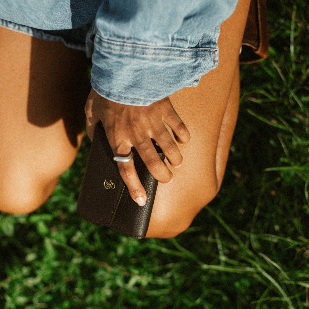 The Haven Trackable Wallet - Cocoa/Desert Bloom