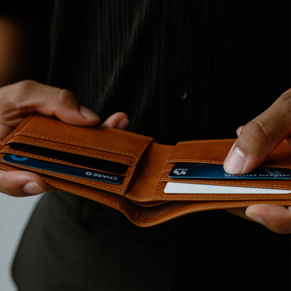 SIENNA - Leather Nav Bifold Wallet
