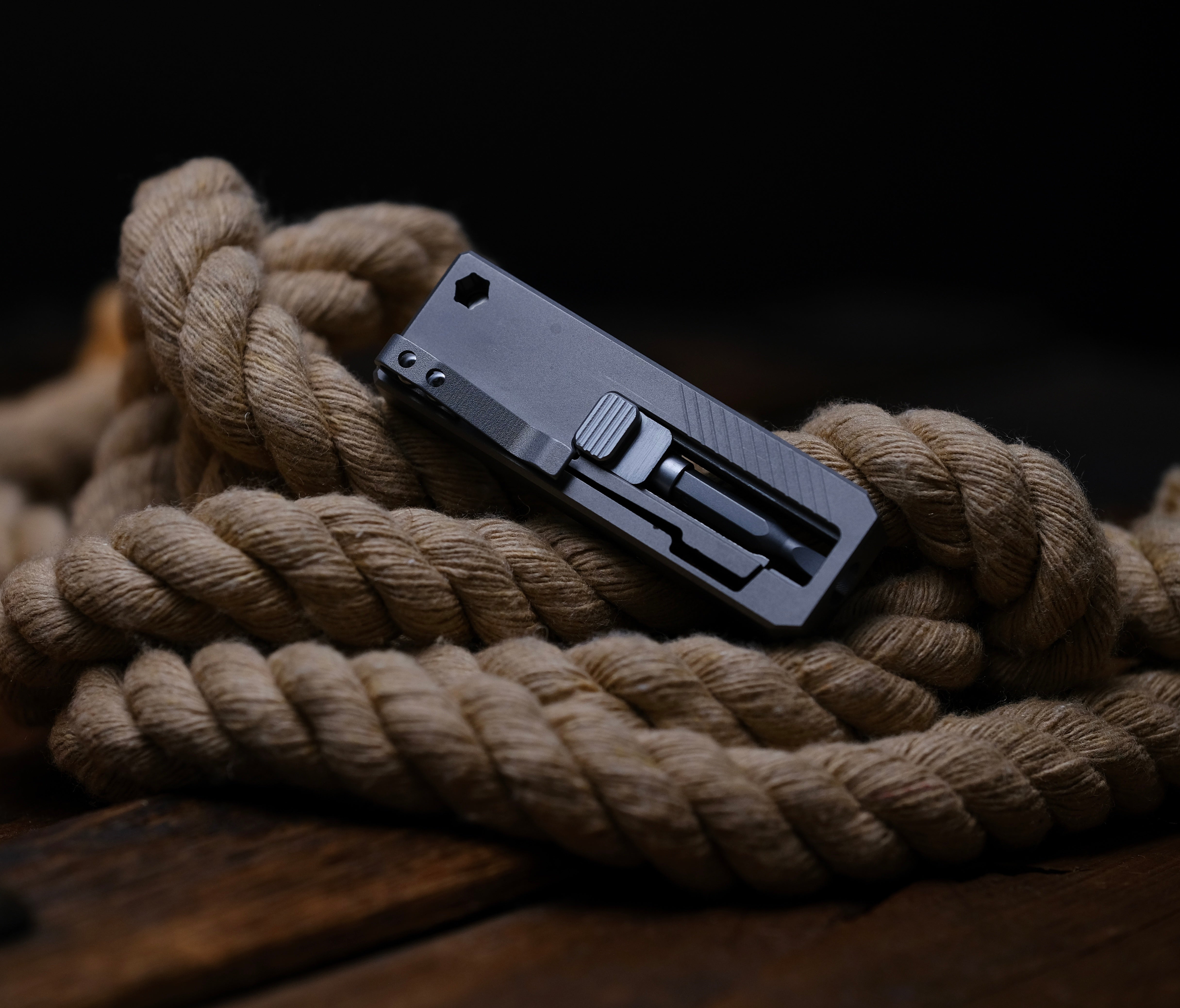 Slidecatch Grey Titanium - EDC Tool