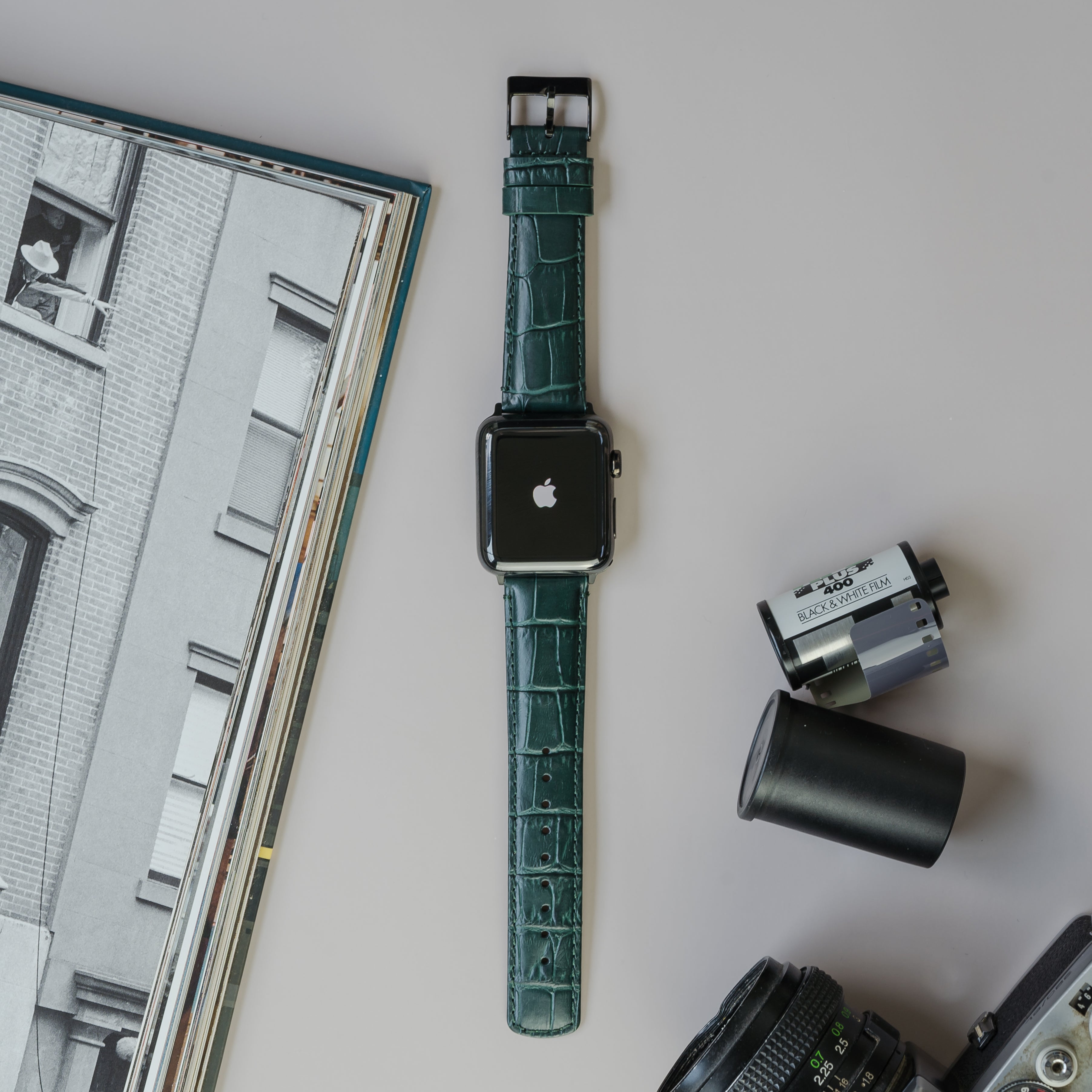 Apple Watch | Forest Green Alligator Grain Leather - Barton Watch Bands