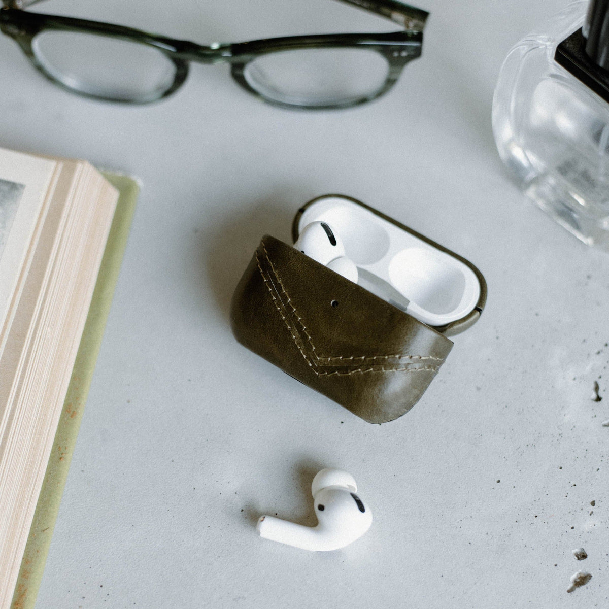 LAST CHANCE Leather AirPods Cases - MAVERICK