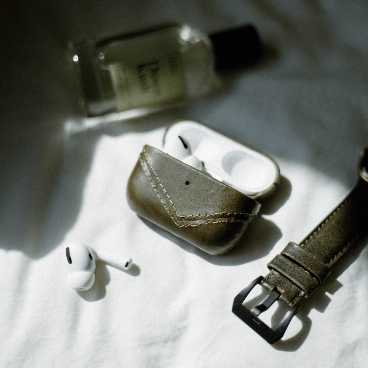 LAST CHANCE Leather AirPods Cases - MAVERICK