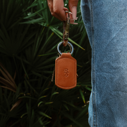 The Trace Trackable Keychain - SIENNA