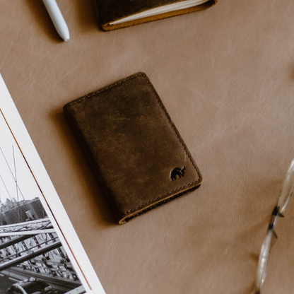 BACKORDER The Messenger Wallet - Terra