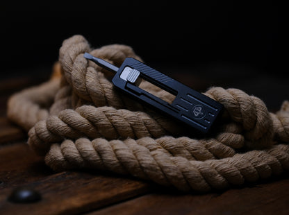 Slidecatch Black Titanium - EDC Tool