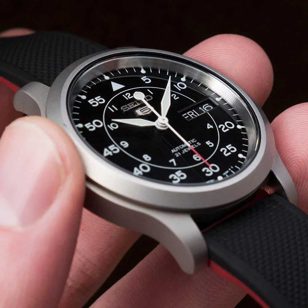 Garmin vívoactive® 5, 6, Trend, Sport - Elite Silicone Black Top & Crimson Red Bottom Watch Band